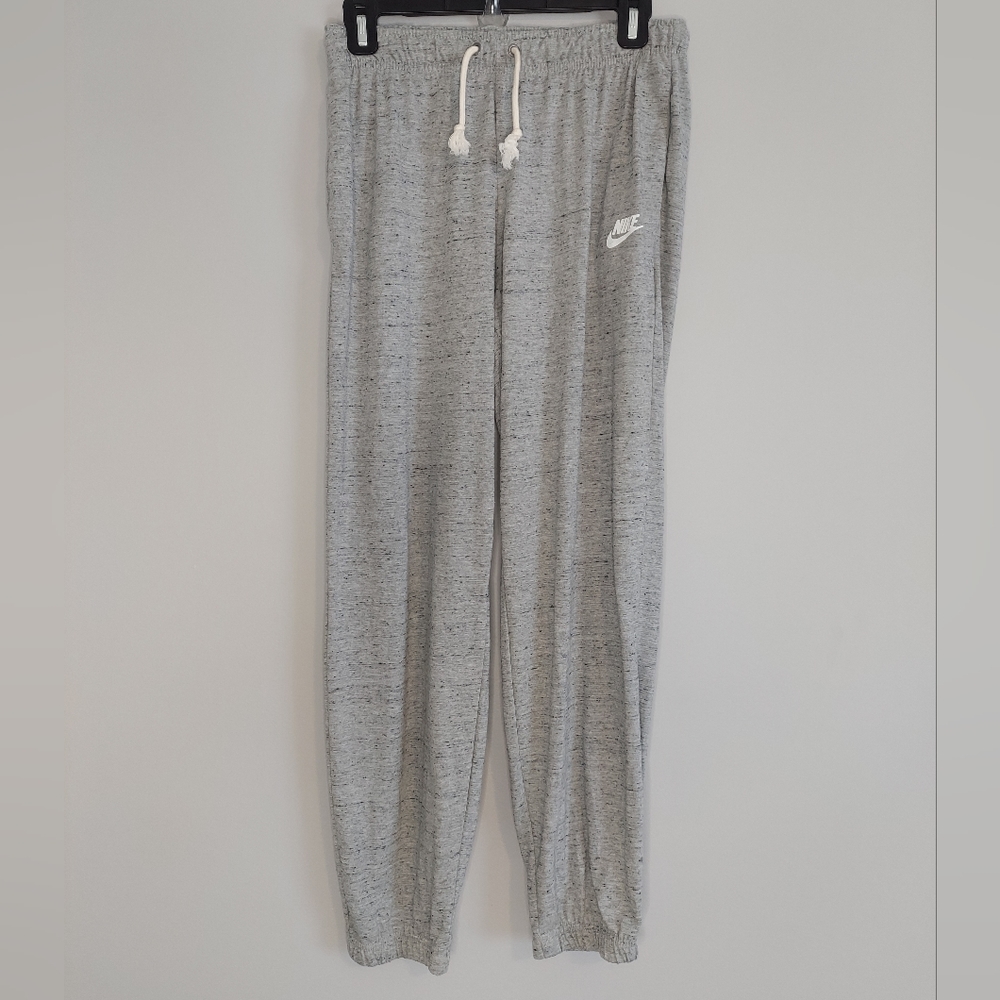 Nike Women’s Joggers Size Small